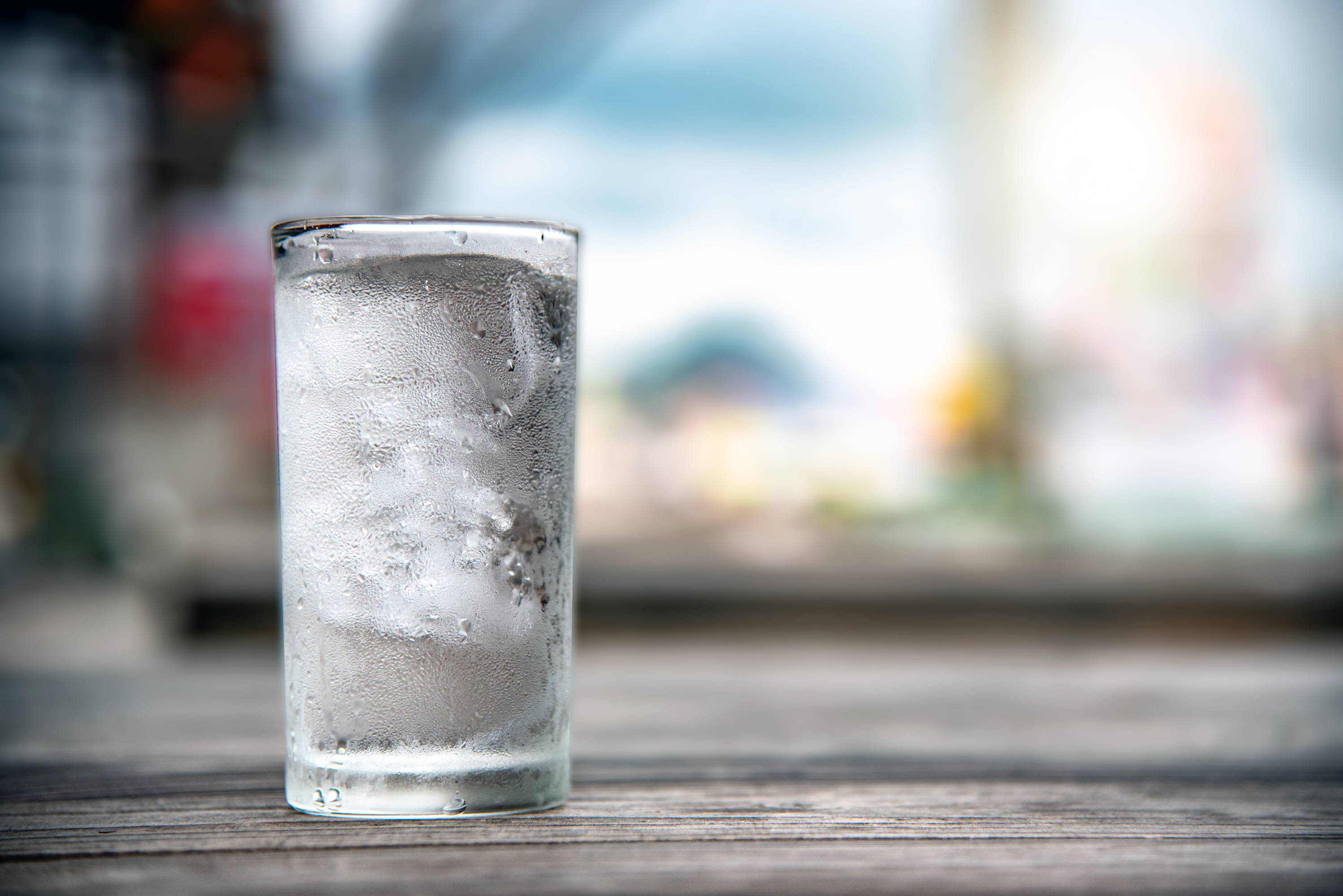 Room Temperature or Ice Cold: How Should You Be Drinking Water